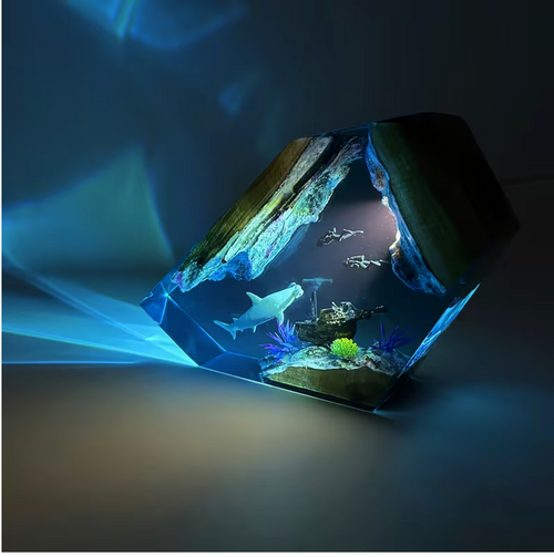 Hammerhai und Taucher Harzlampe